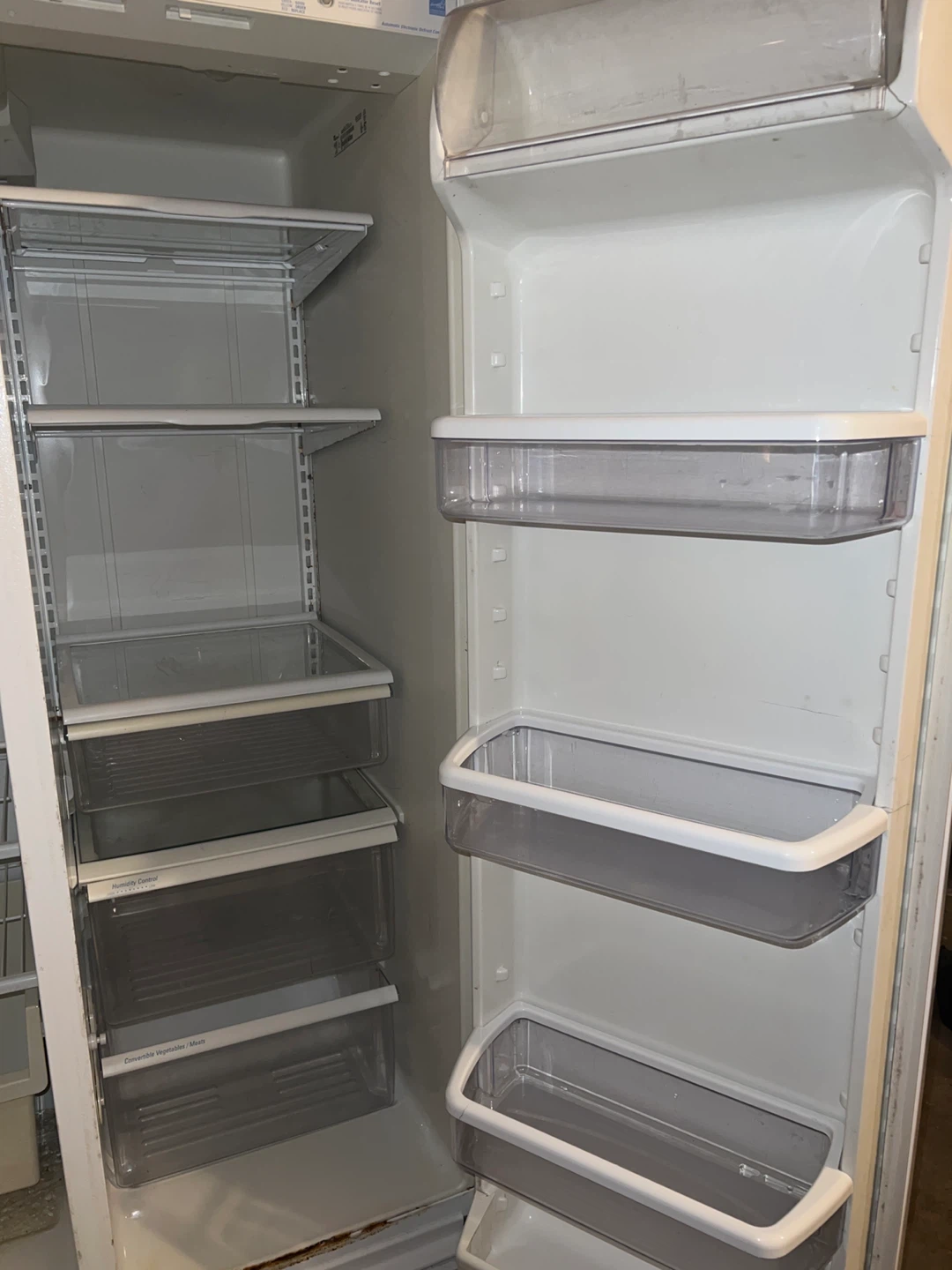 Moving sale - Whirlpool Side-by-Side Refrigerator - photo 4
