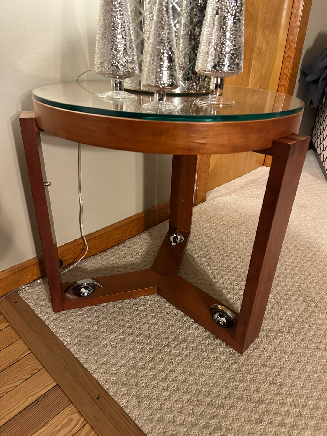 Assorted Used glass Furniture - includes 3 tables - photo 5