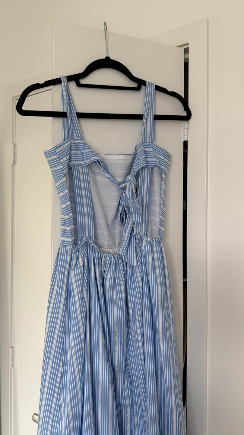 Chicwish Dress - size small - photo 3