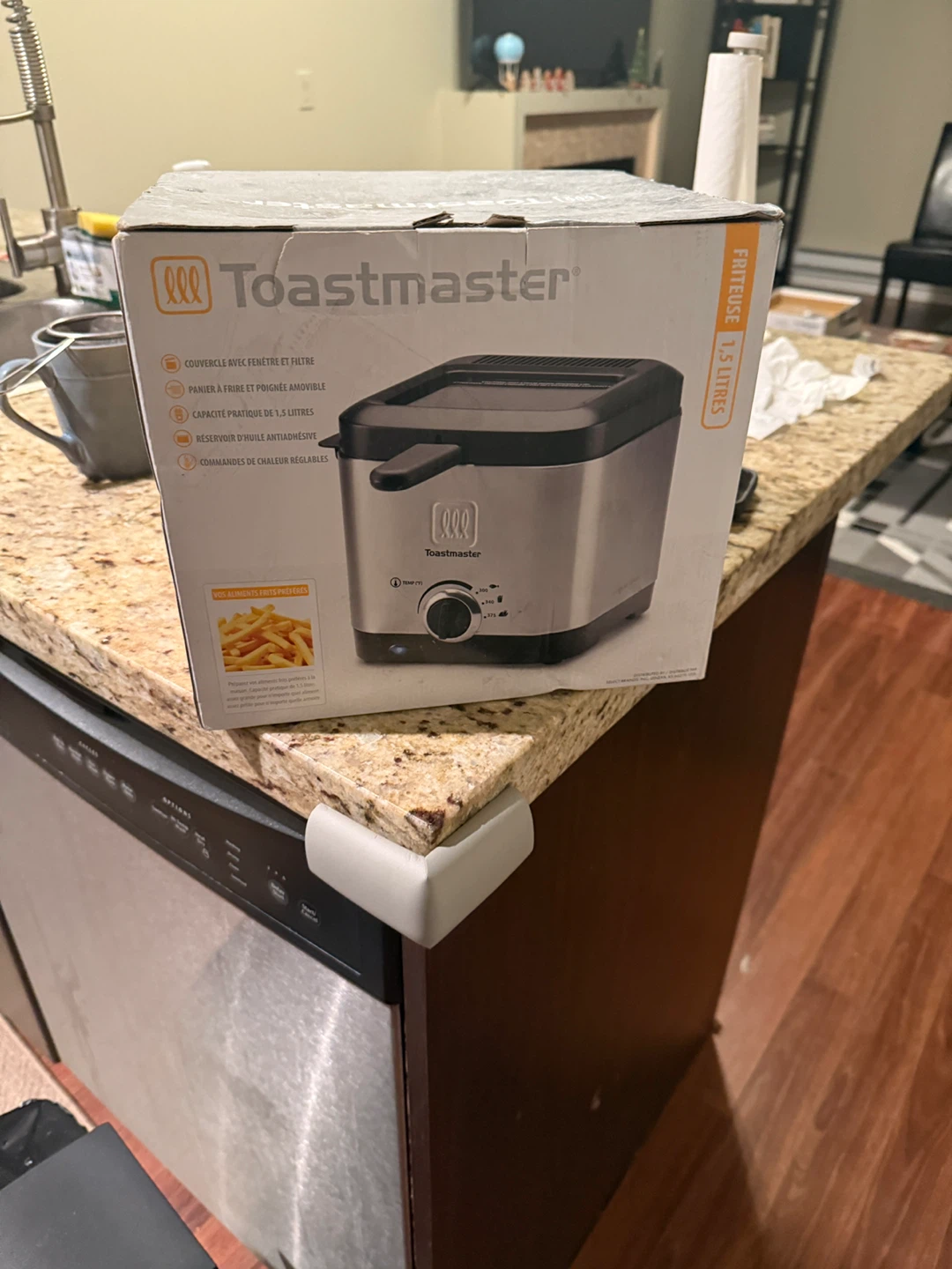 Toastmaster 1.5L Deep Fryer - Brand new! - photo 3