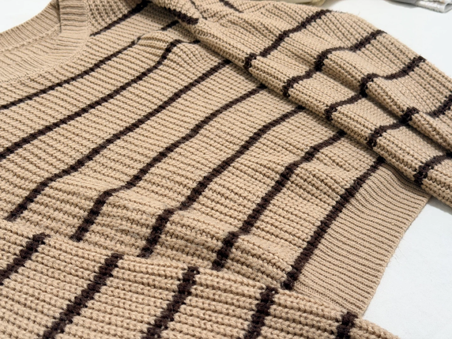 Striped Knit Cropped Sweater - photo 4