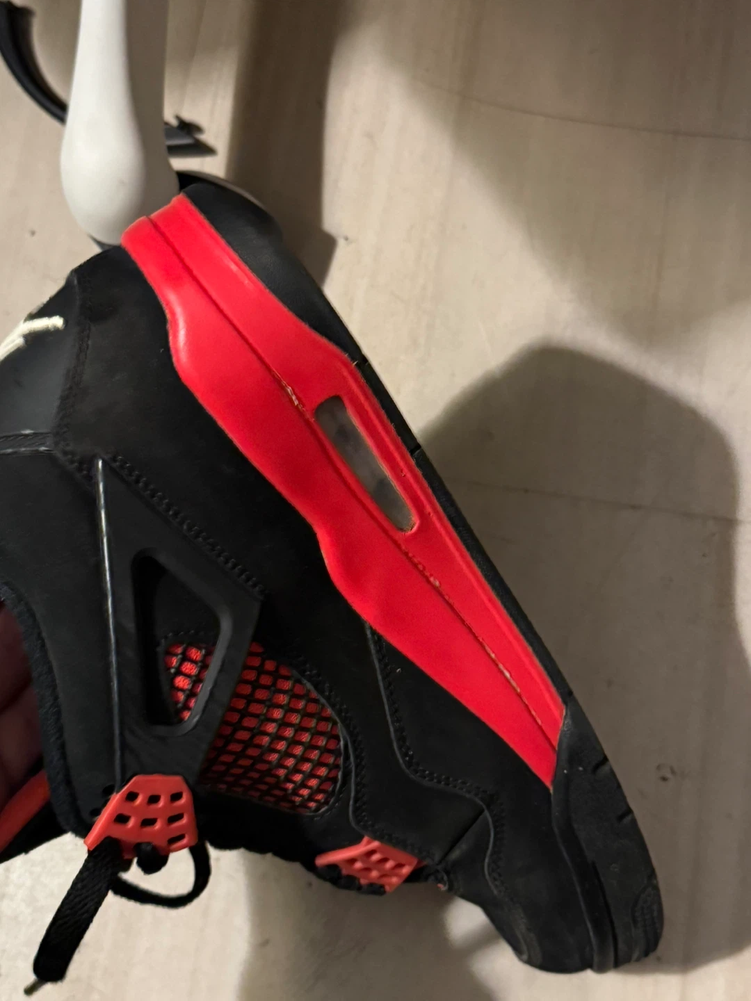 Jordan 4 Retro Red Thunder Size 8