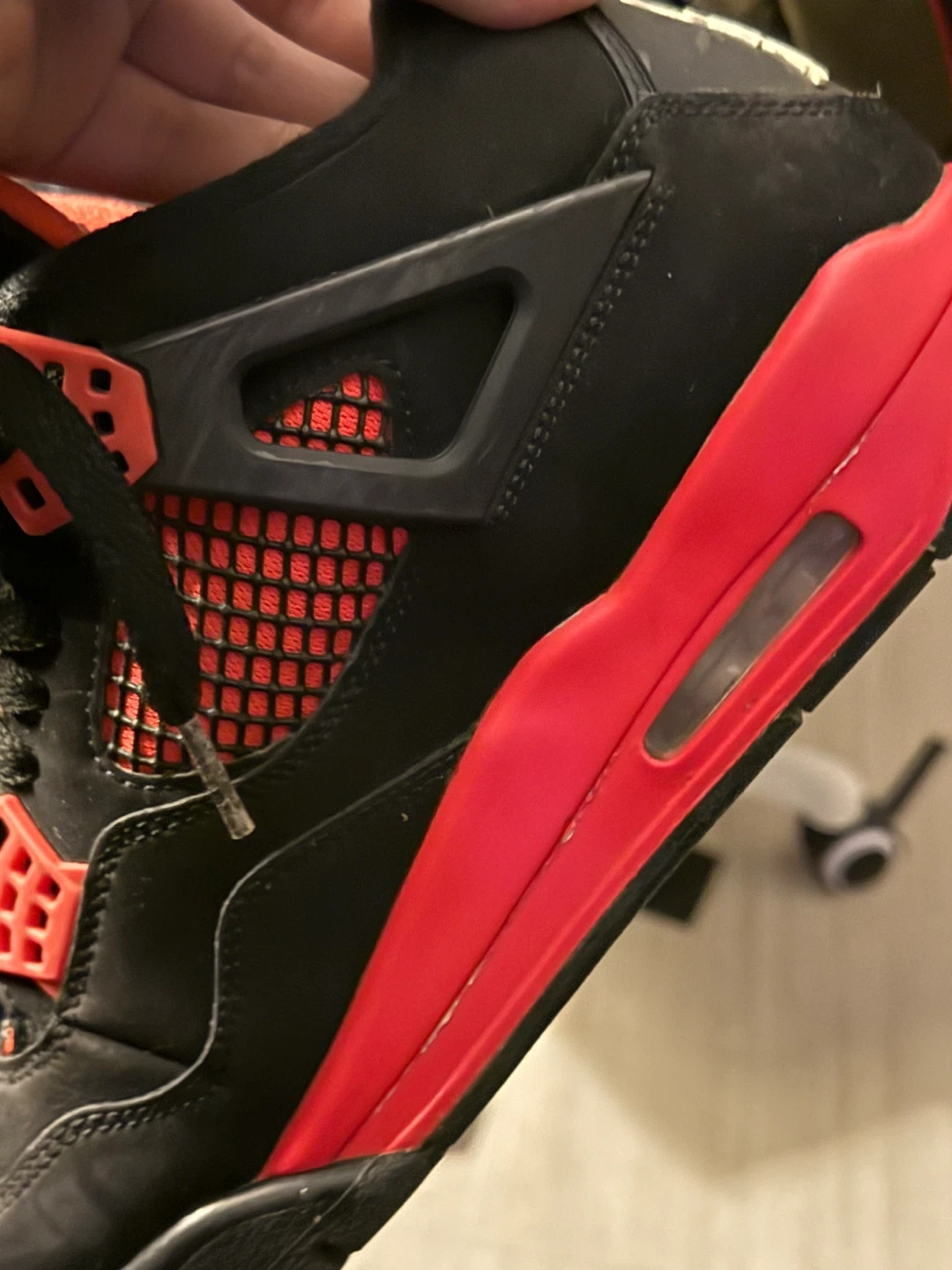 Jordan 4 Retro Red Thunder Size 8 - photo 2