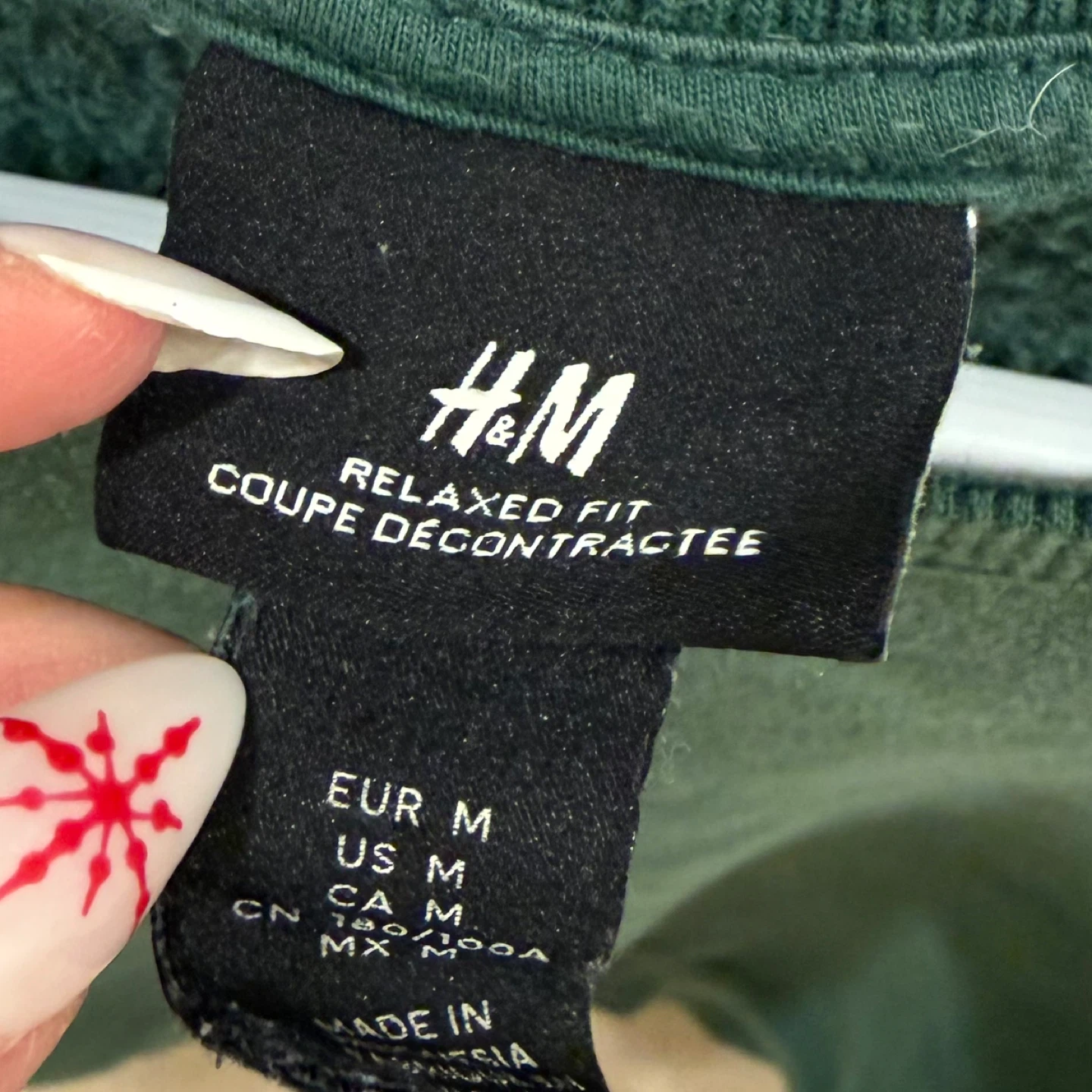 H&M Relaxed Fit Green Sweatshirt - Size M - photo 2