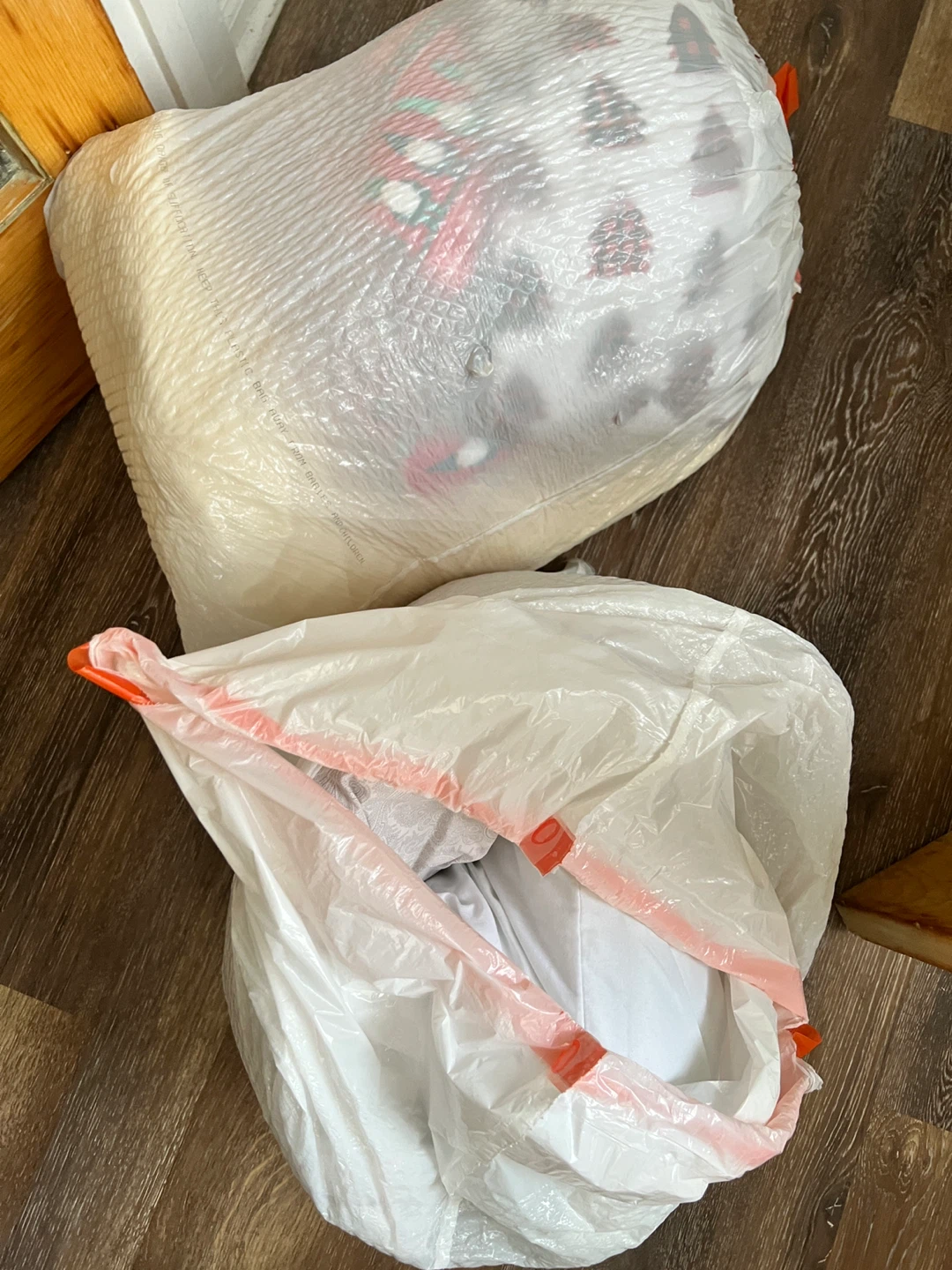 2 clean pillow and blanket sets - photo 3