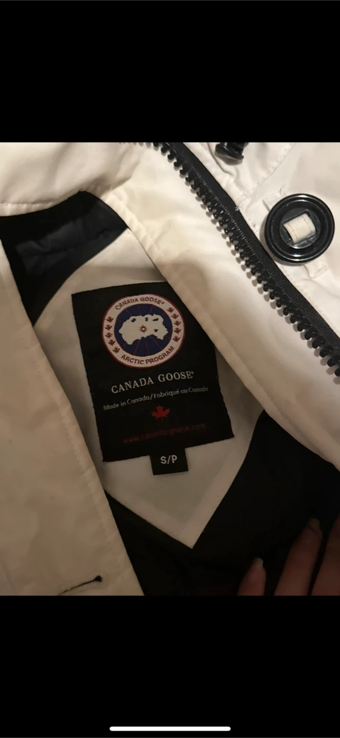 Canada Goose White Bomber Jacket Size S/P - photo 3