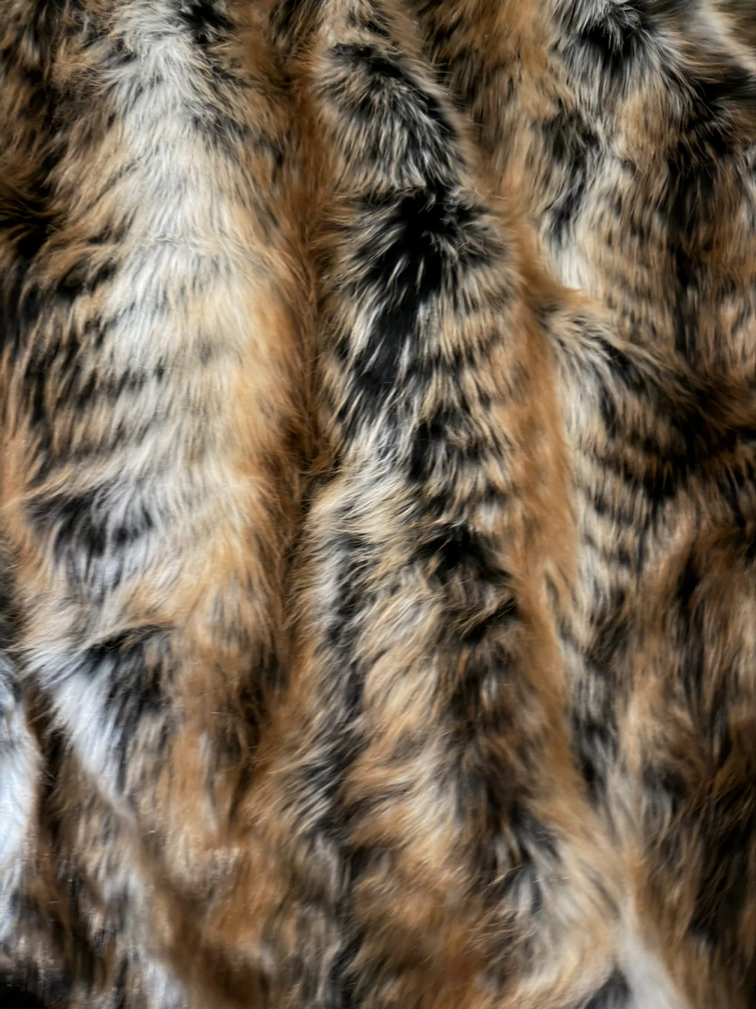 Donna Salyers Fabulous Furs Throw Blanket