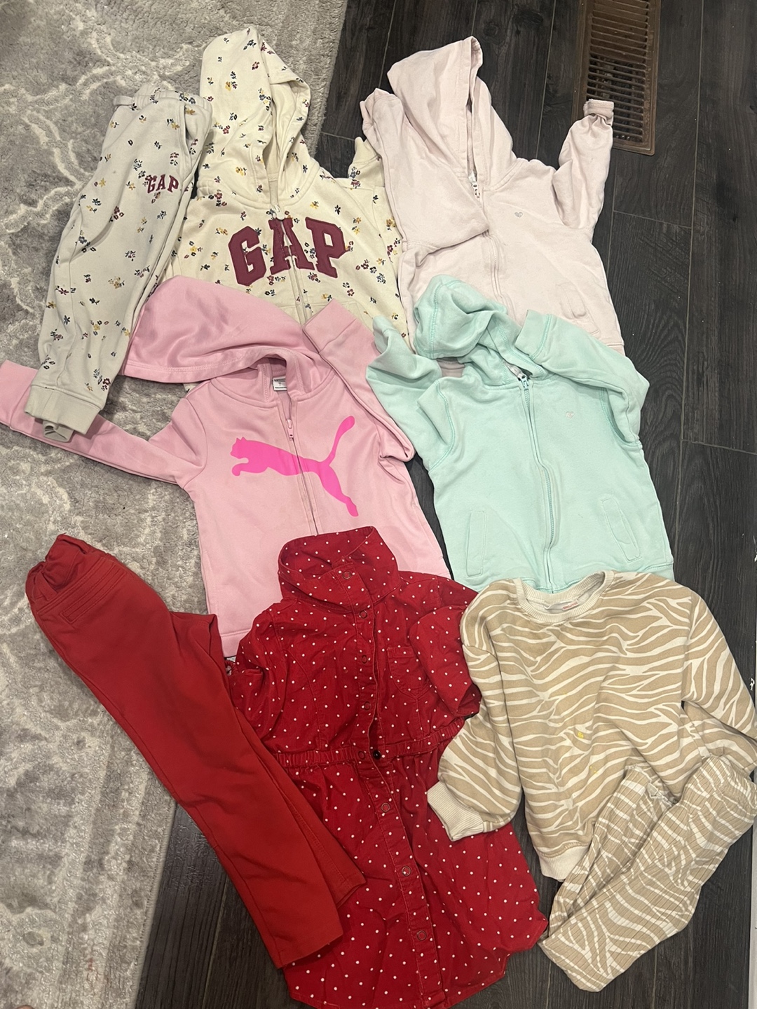 Kids' Clothing Bundle - Gap, Puma, more! 3/4 years - photo 2