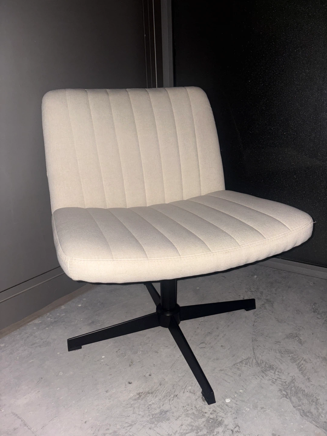 Cream Swivel Desk Chair - photo 2
