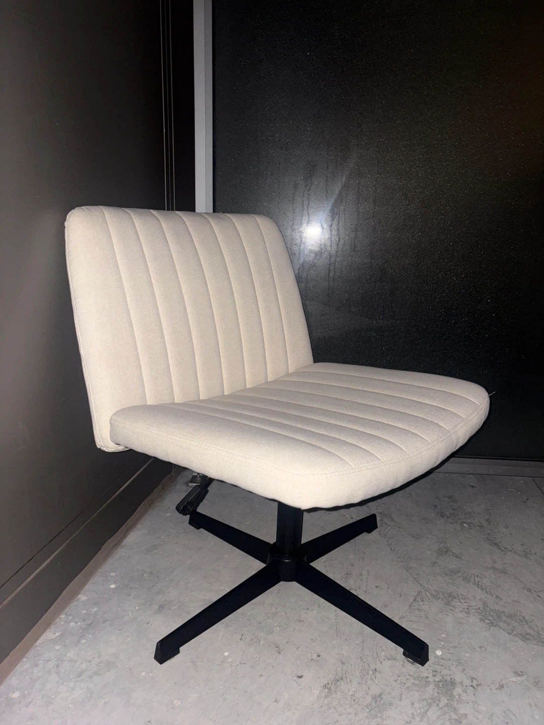Cream Swivel Desk Chair