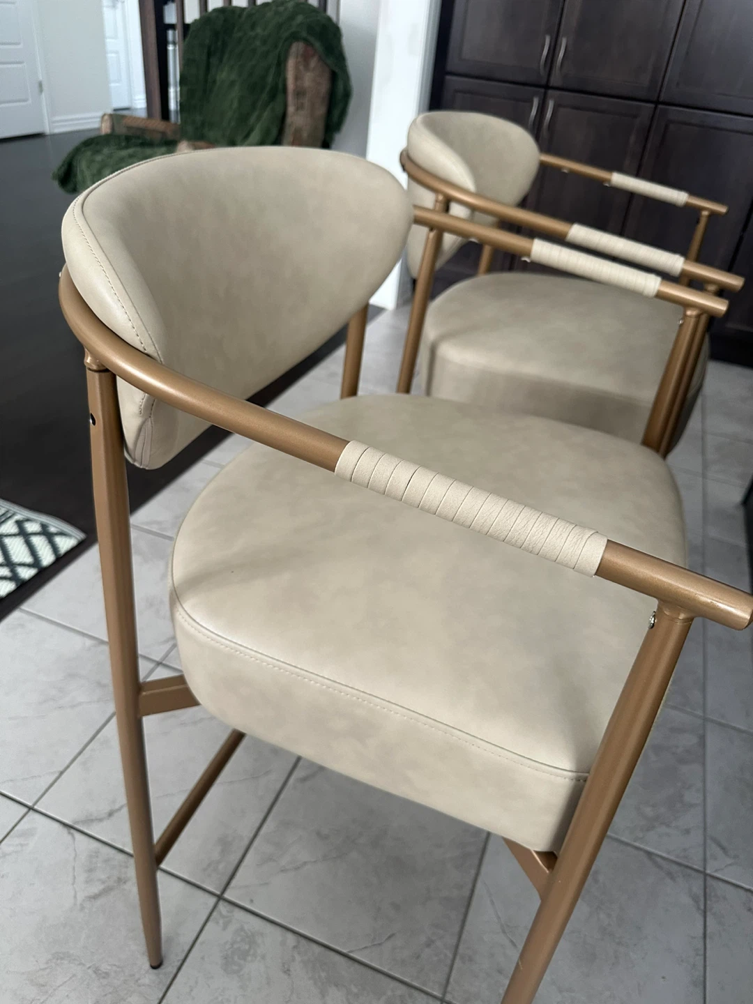 Set of 2 Bar Stools - Beige & Gold