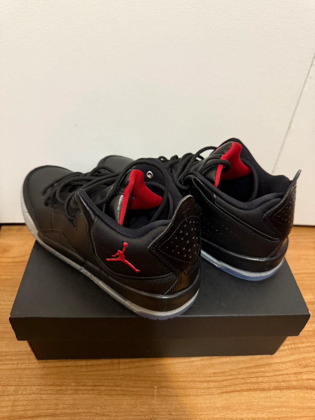 Jordan Son of Mars Low Black/Red, Size 7