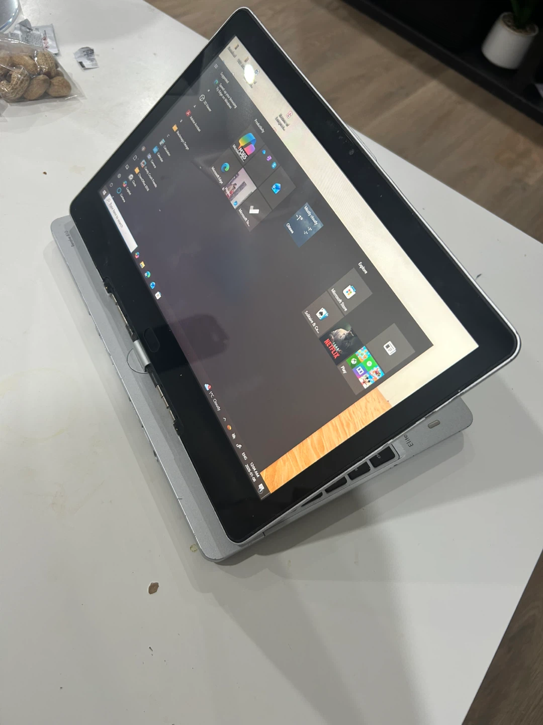 HP EliteBook Revolve 810 G2 Tablet touchscreen laptop - photo 3