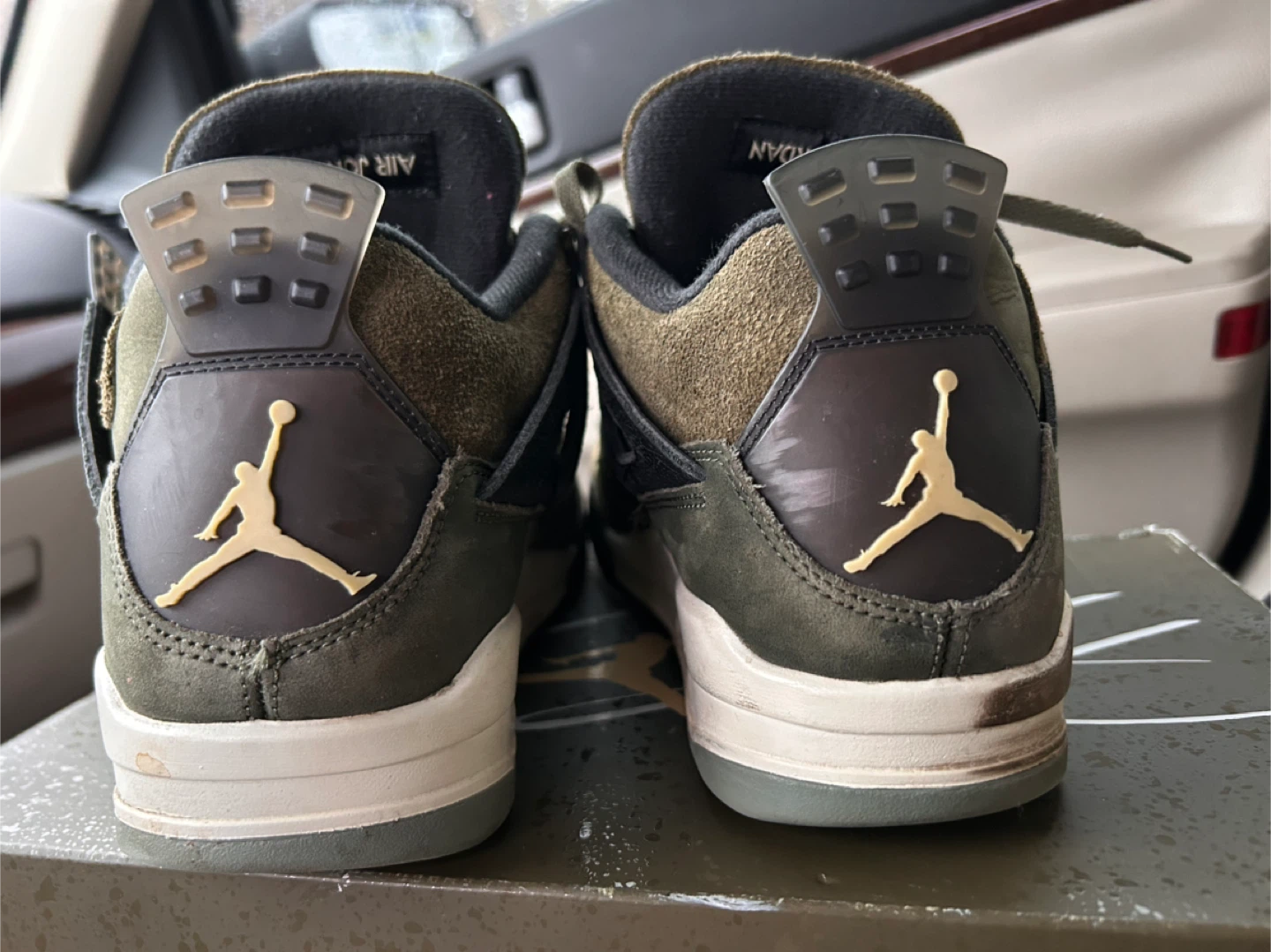 Air Jordan 4 Retro Travis Scott Olive