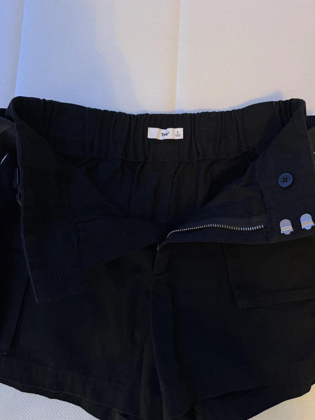 TNA Black Belted Cargo Shorts - Size S - photo 2