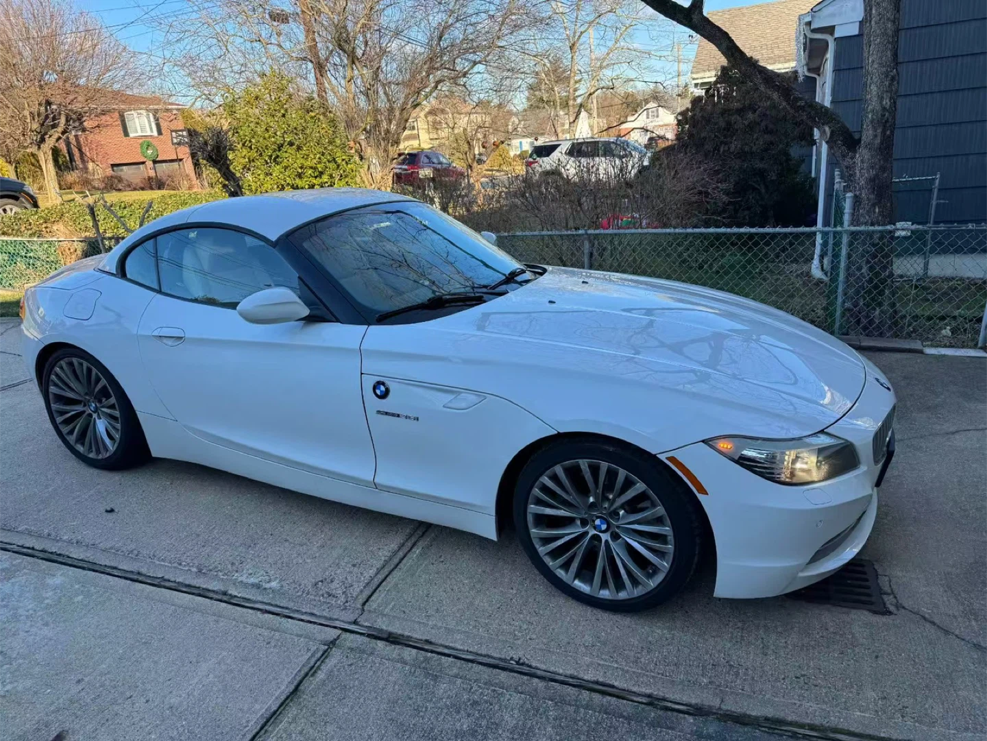 BMW Z4 Roadster - White