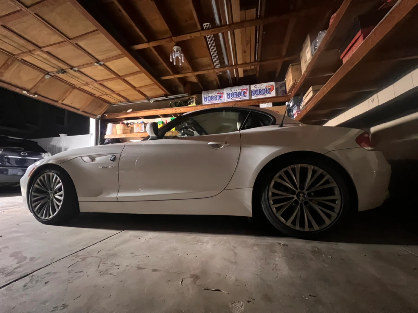 BMW Z4 Roadster - White - photo 4