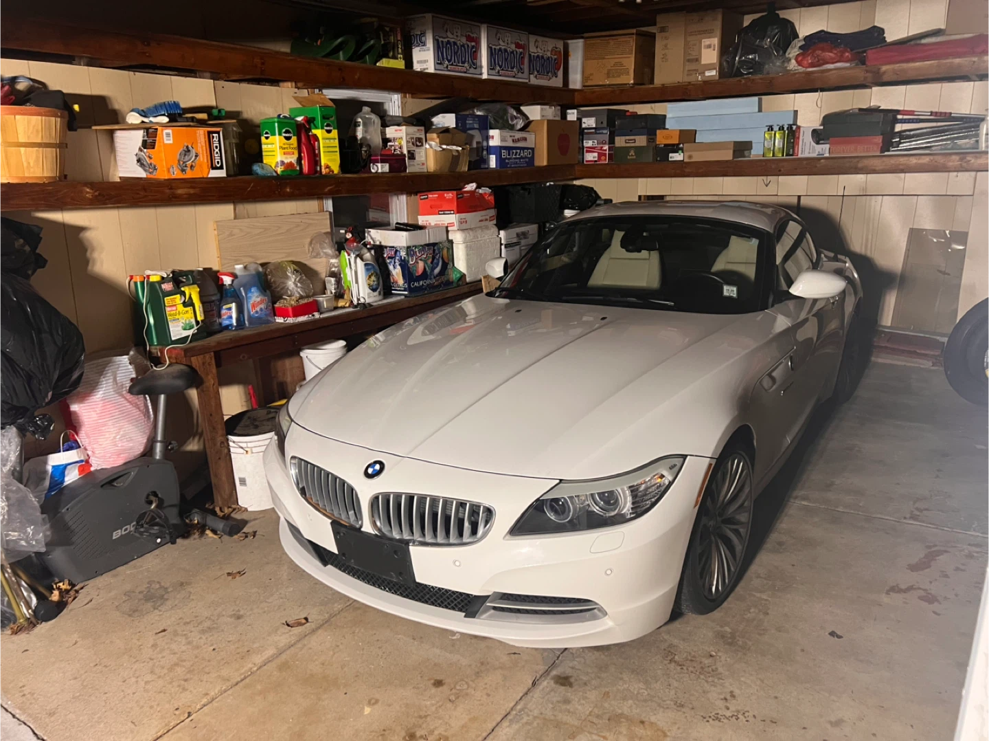 BMW Z4 Roadster - White - photo 3