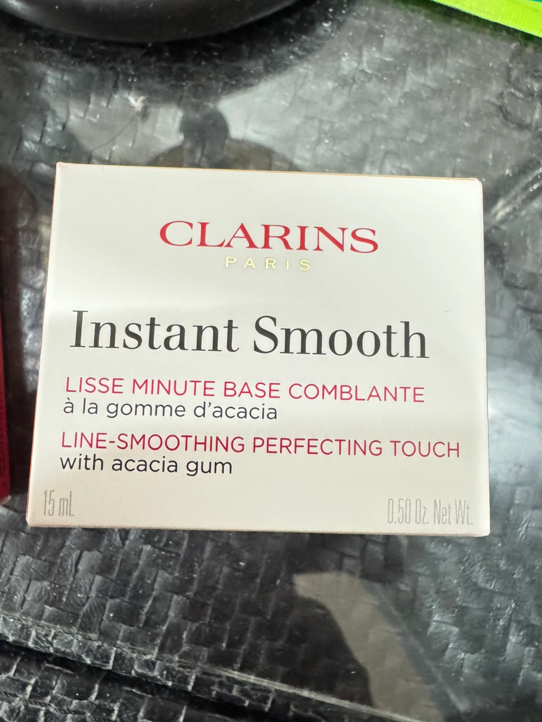 Clarins Instant Smooth Line-Smoothing Perfecting Touch
