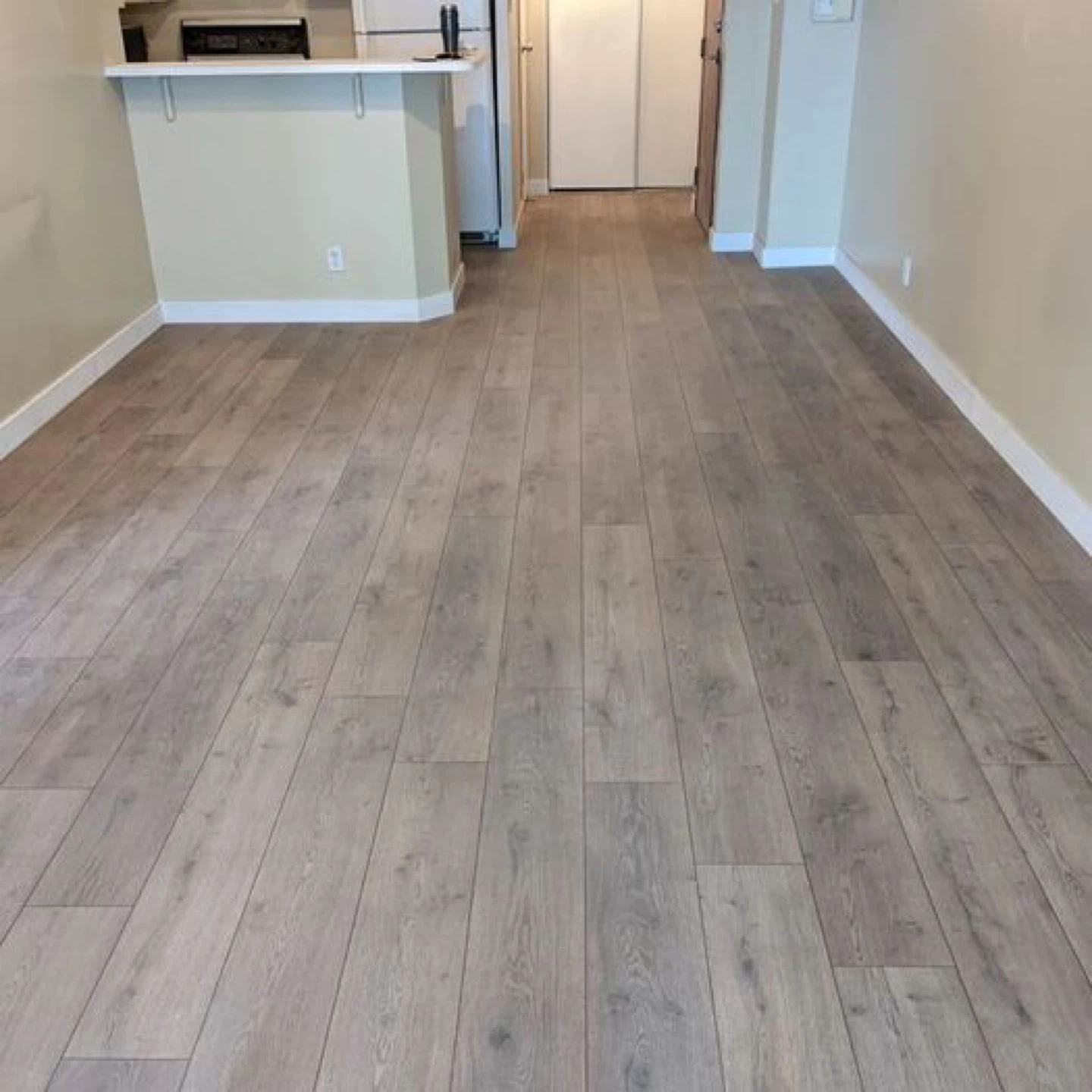 LAMINATE SALES AND INSTALL