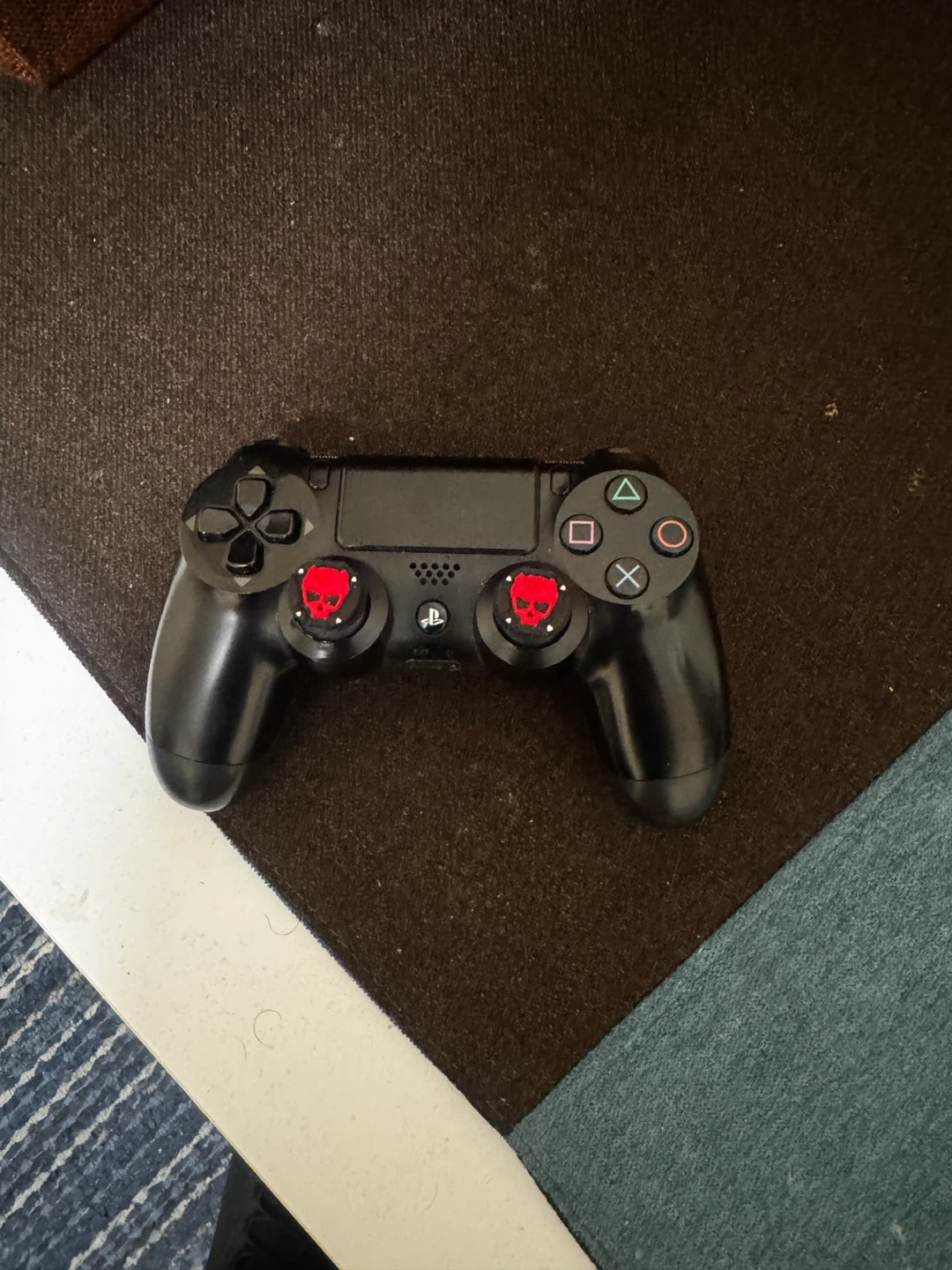 PlayStation 4 Console with Controller - photo 3