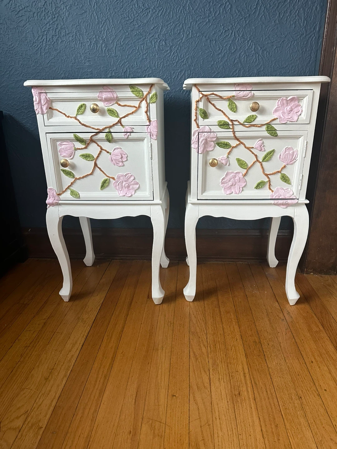 White Floral Nightstands - Set of 2