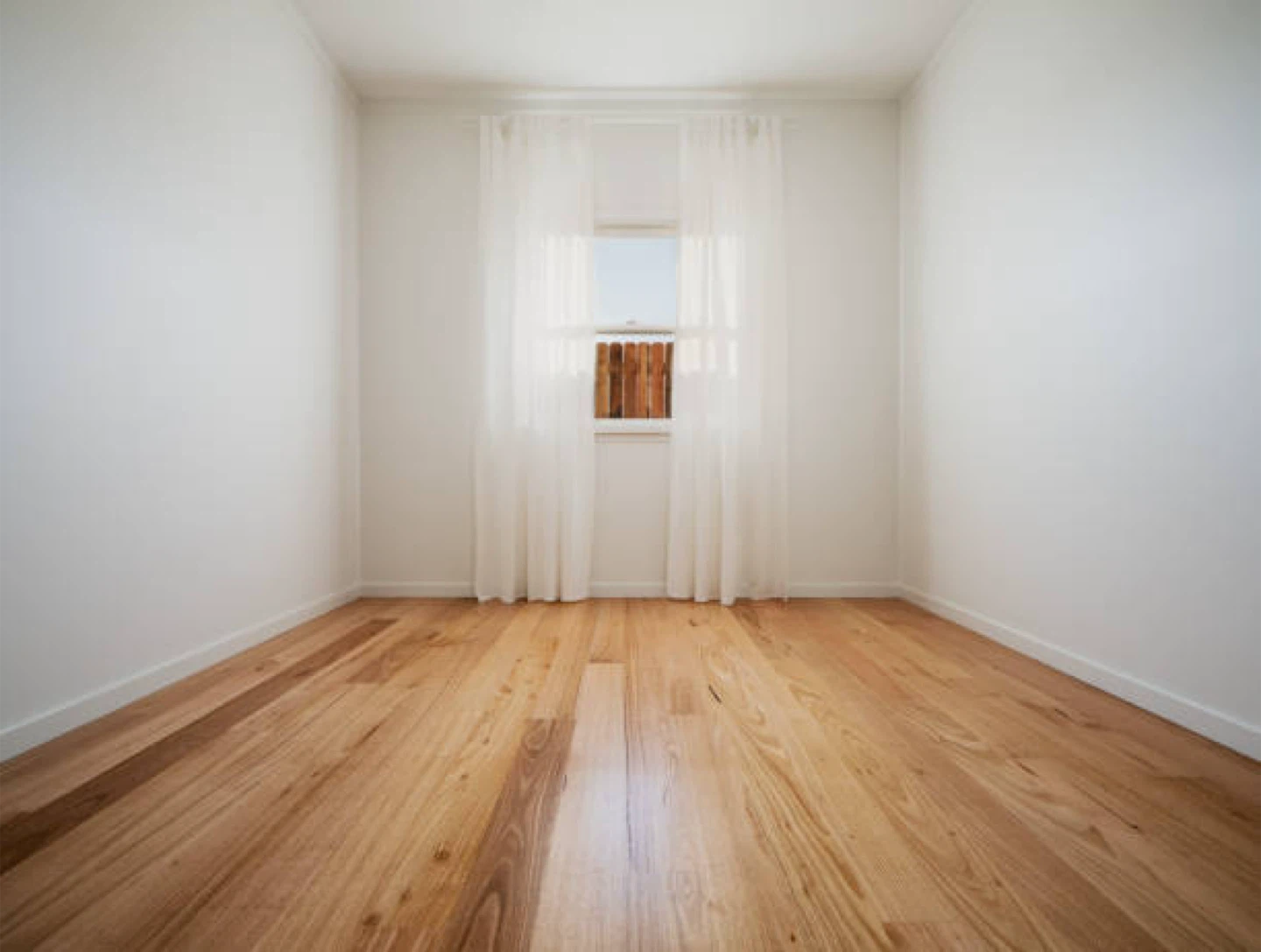 LAMINATE SALES AND INSTALL