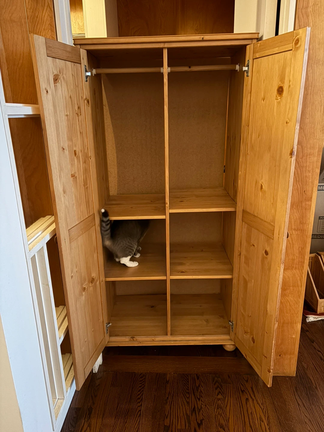 IKEA Hemnes Wardrobe - photo 2