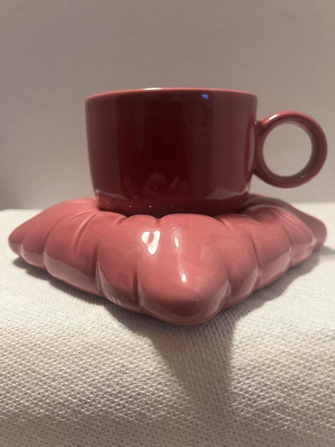 Pillow Saucer and Cup Set