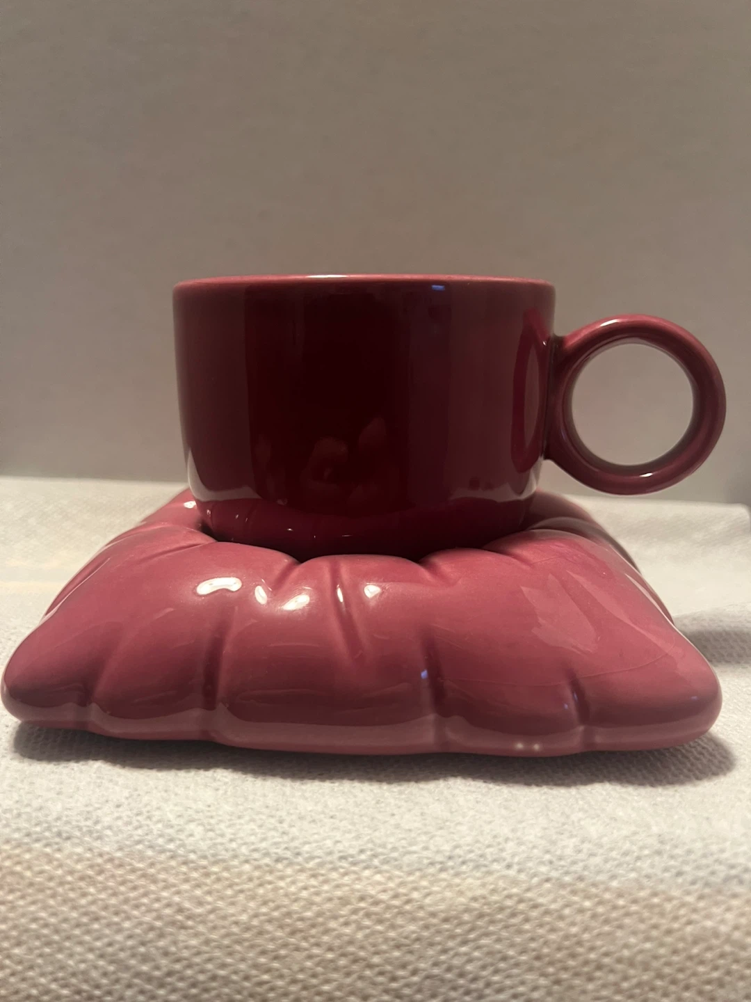 Pillow Saucer and Cup Set - photo 2