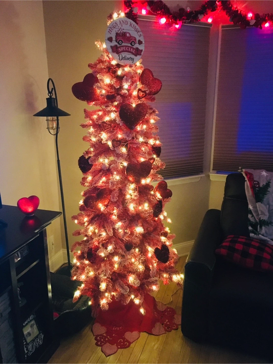 Valentine's Day Themed Christmas Tree - photo 4