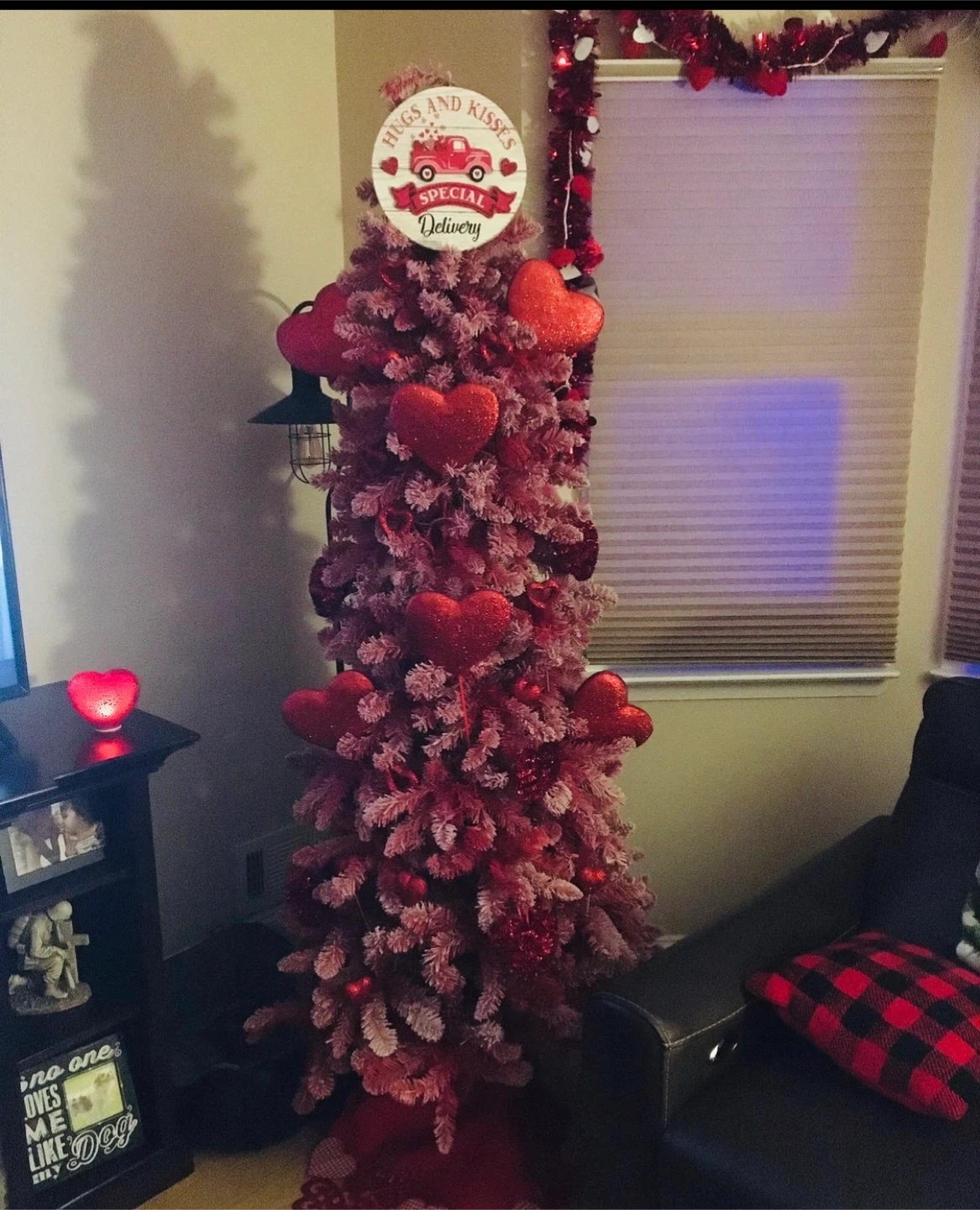 Valentine's Day Themed Christmas Tree - photo 2