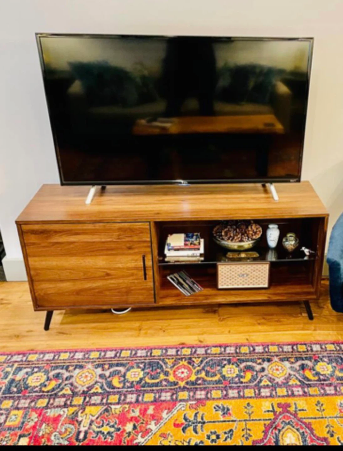 Entire Furnished Apartment – West Elm Sofa + Beds w/ Mattresses - photo 2