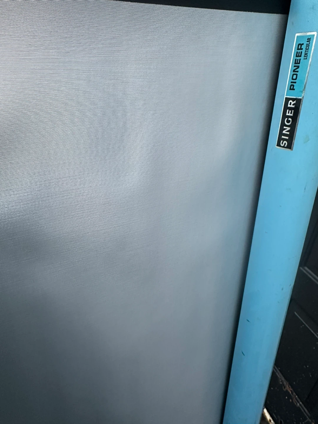Singer Pioneer Lenticular Projector Screen - photo 2