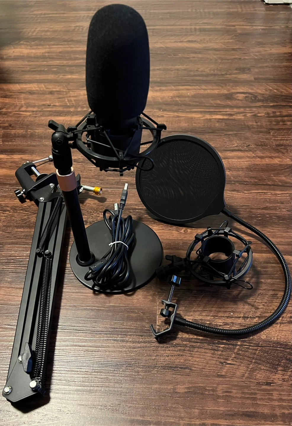 Microphone Stand with Pop Filter & Shock Mount