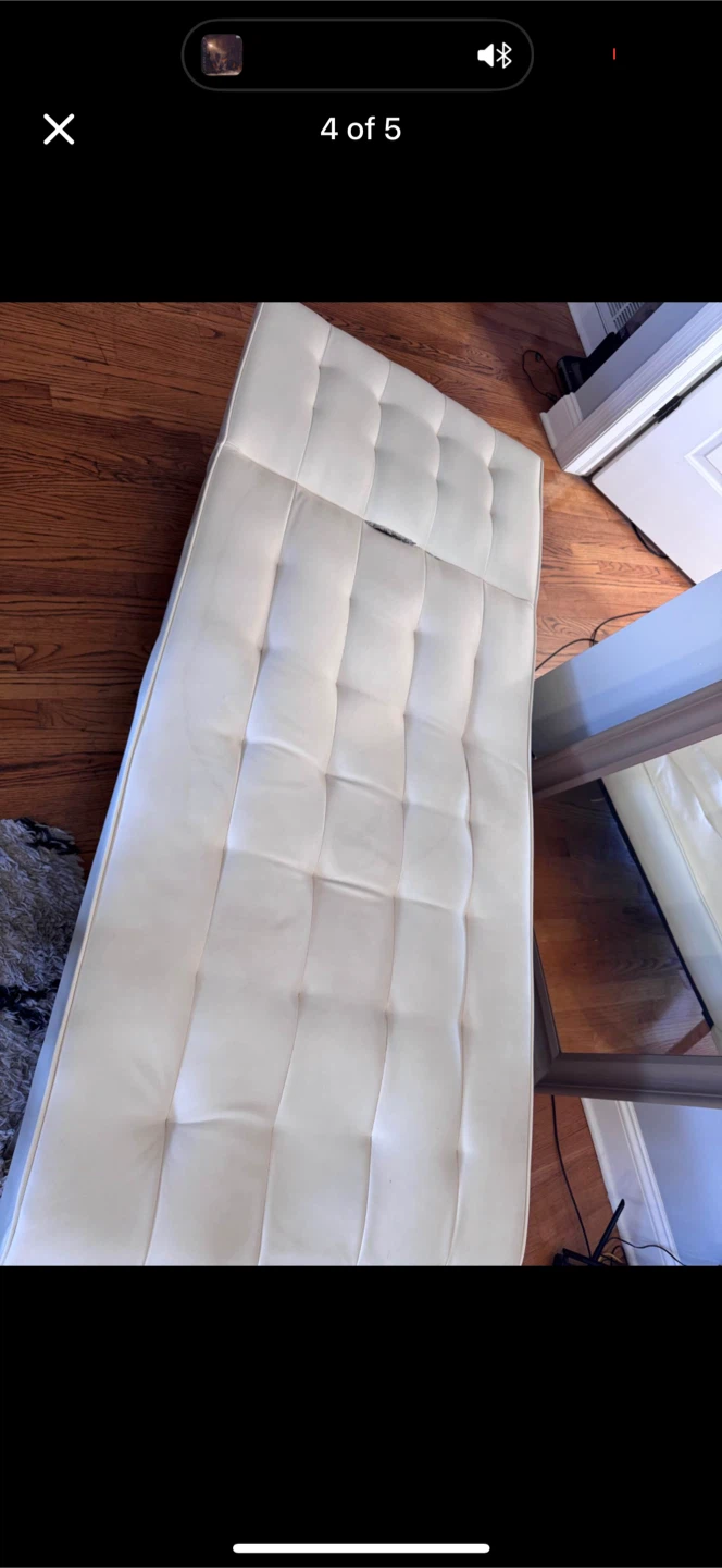 White leather chaise as seen in pictures. Garage pick up - photo 3