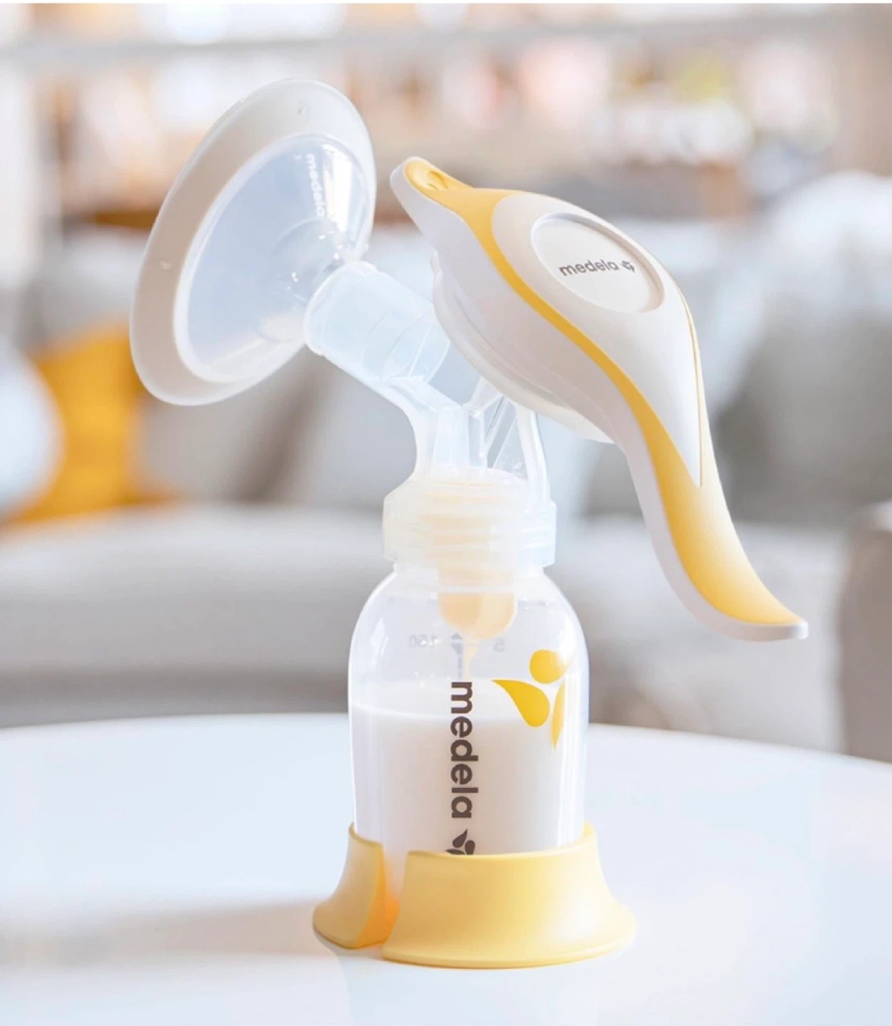 Medela Harmony Manual Breast Pump - photo 4