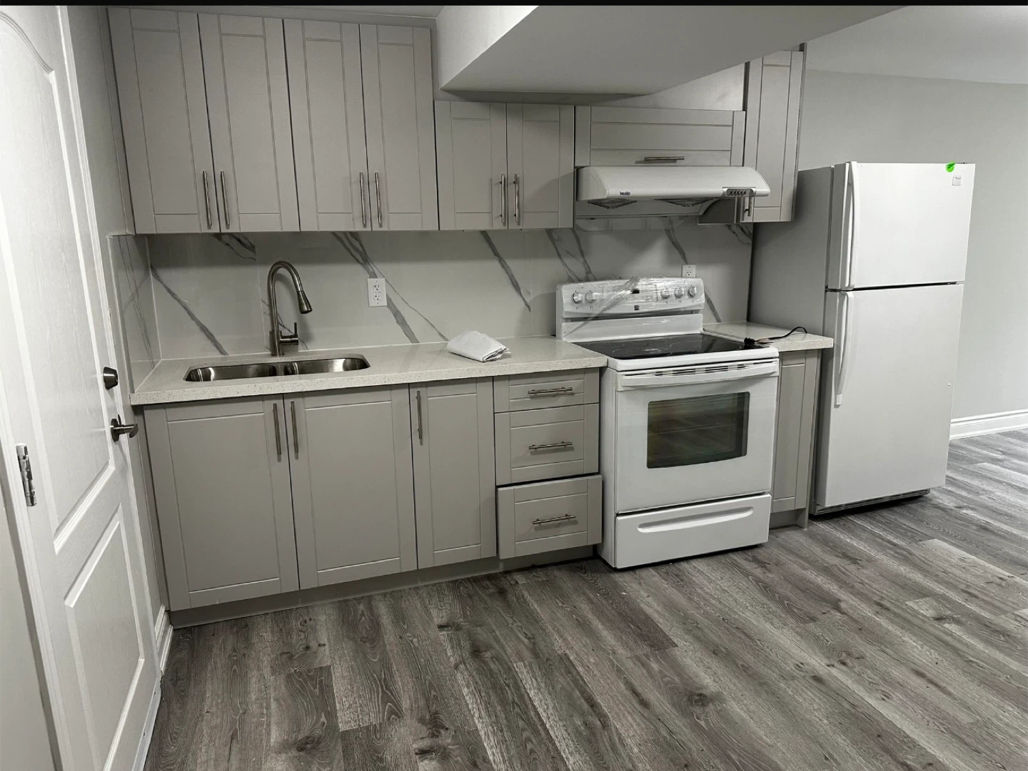 1 bedroom basement for rent in ajax - photo 5