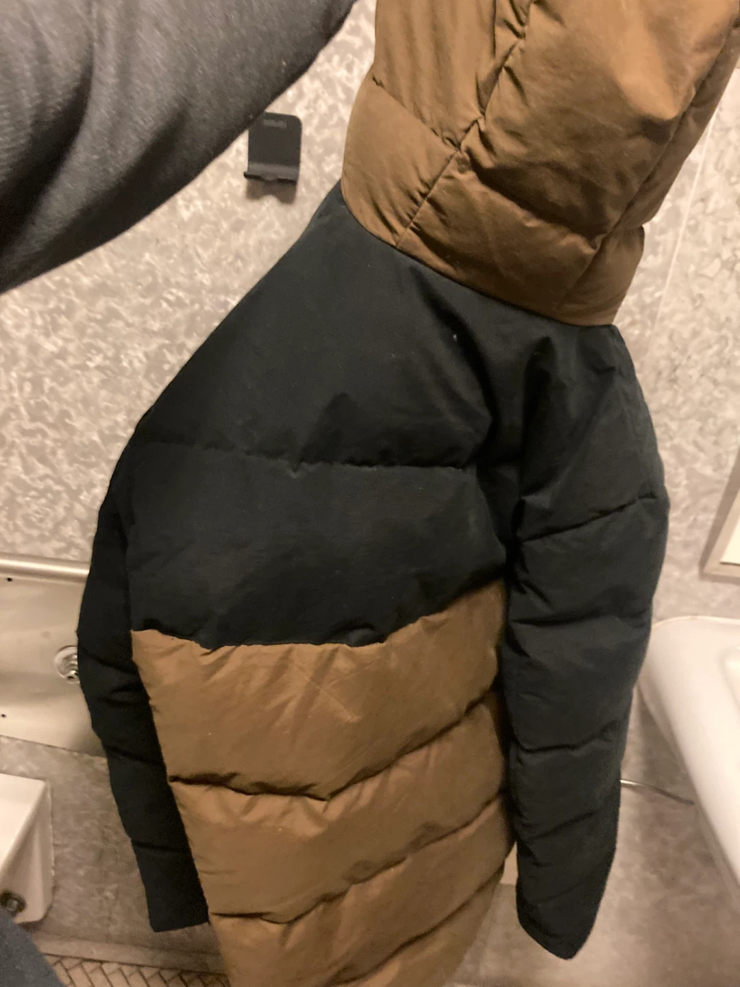 Eddie Bauer Mr. Seabeeck Down Parka - Size M - photo 3