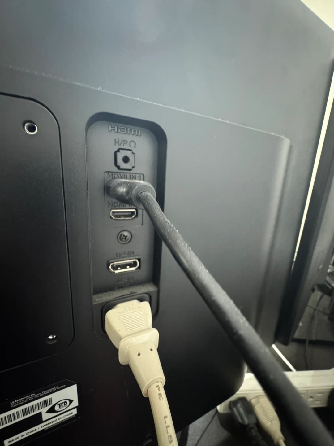 LG 27UD58-B 27" 4K Monitor - photo 3