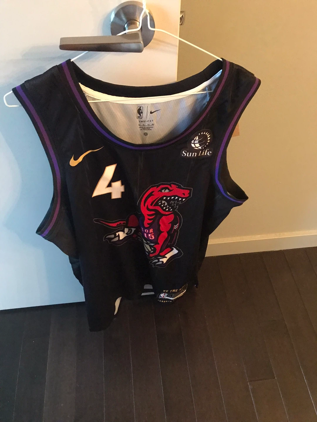 Nike Raptors Barnes #4 Jersey - XL