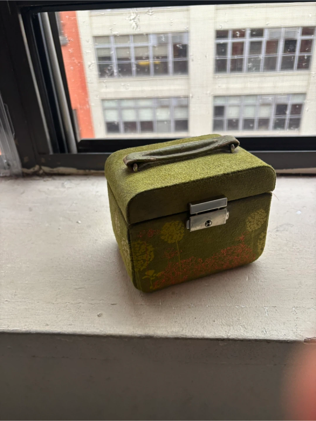 Vintage Jewelry Box - photo 2