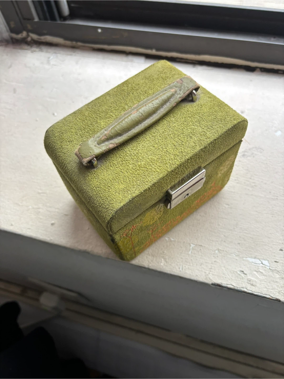 Vintage Jewelry Box - photo 3
