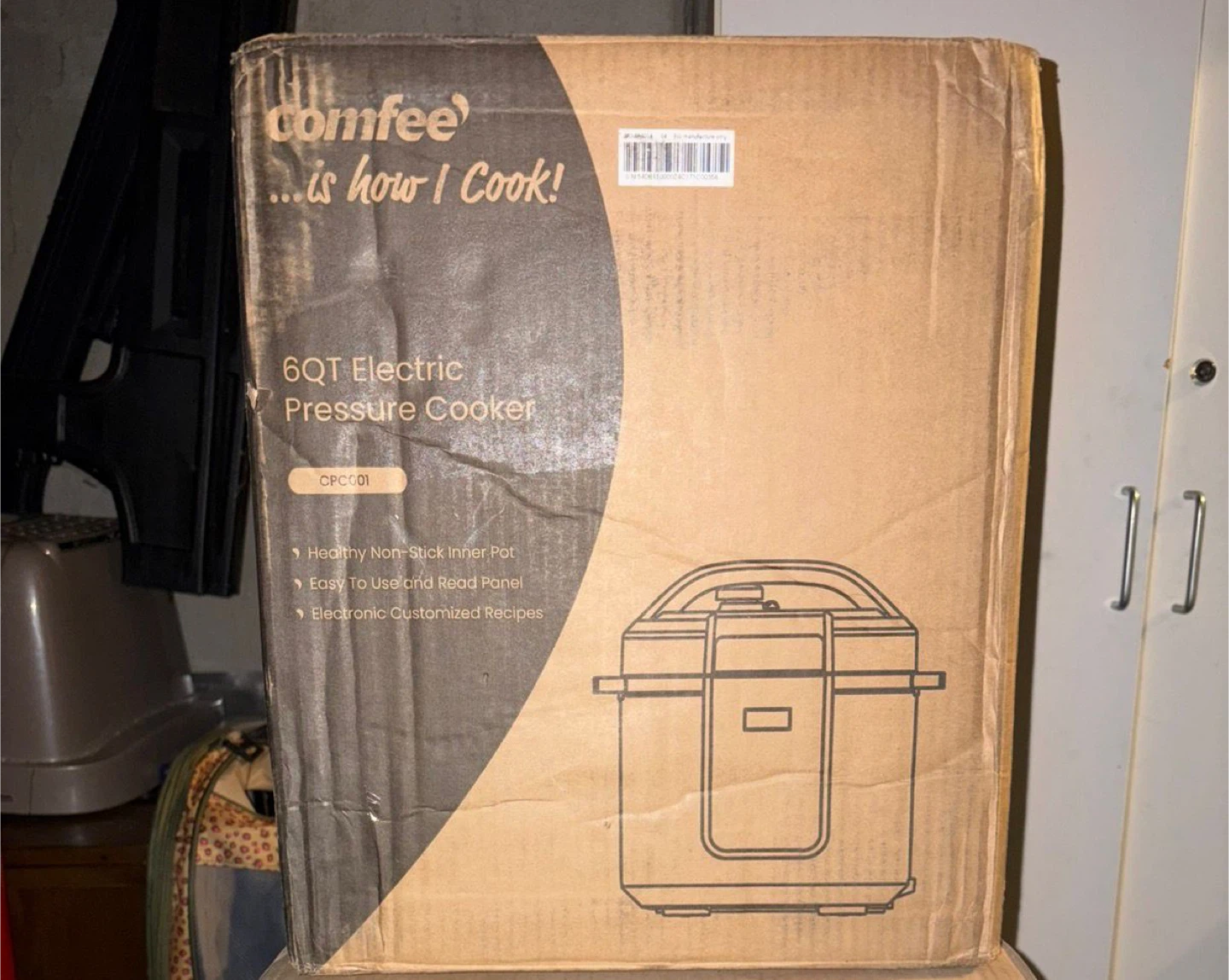 Comfee' 8 Quart Electric Pressure Cooker - Black - photo 2