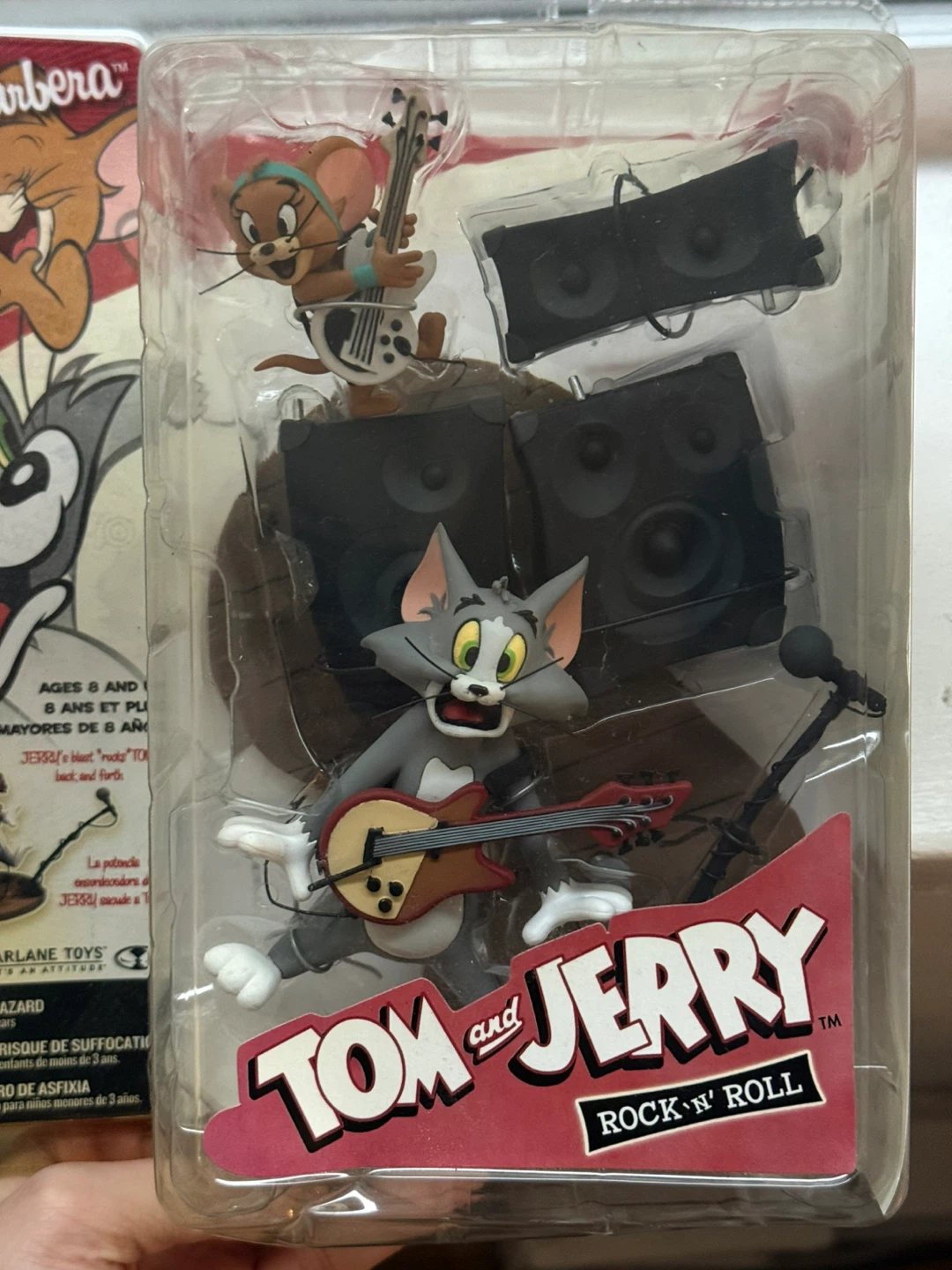 Tom and Jerry Rock 'N' Roll Figurine - photo 2