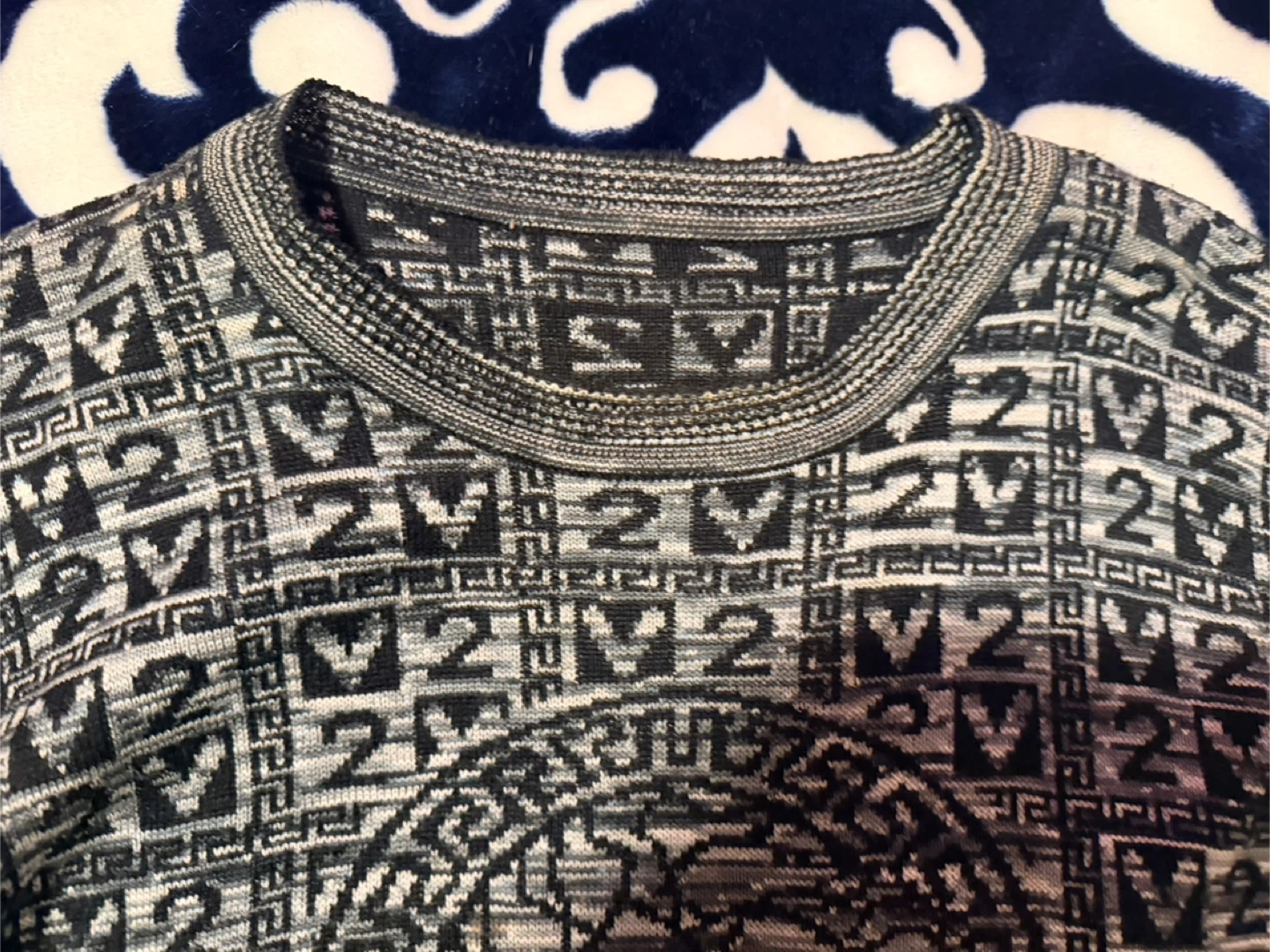 Versace V2 Knit Sweater - photo 3