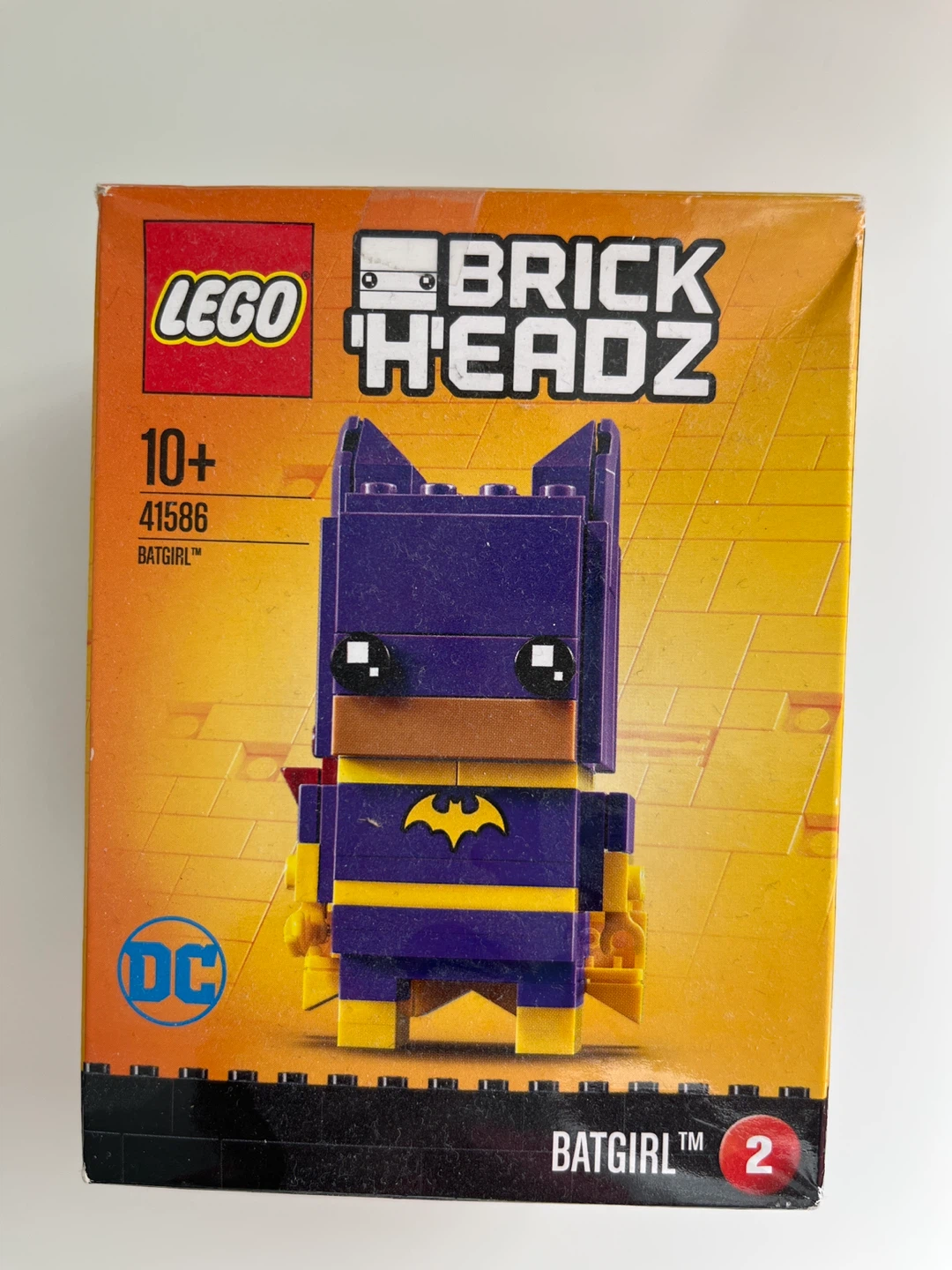 LEGO BrickHeadz 41586 Batgirl - New in Box!
