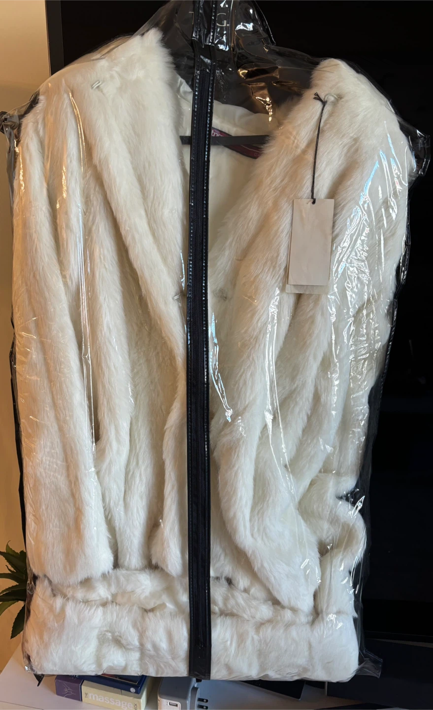 TNG White Faux Fur Coat - New with Tags! - photo 3