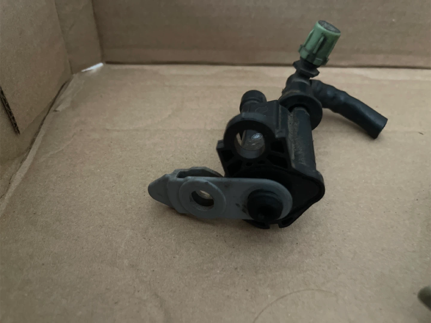 Purge valve - photo 2
