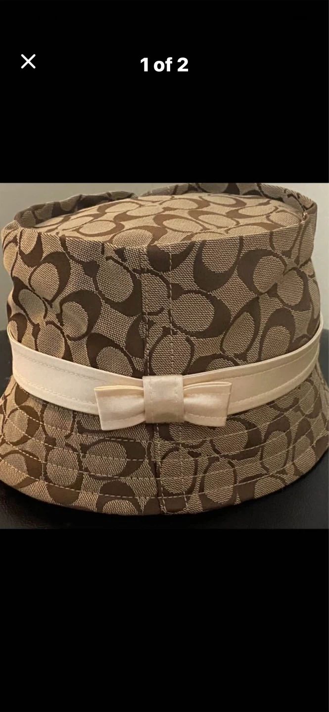 🤍Classic Coach Bucket Hat Size S/M
